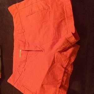 Stylus coral and white shorts